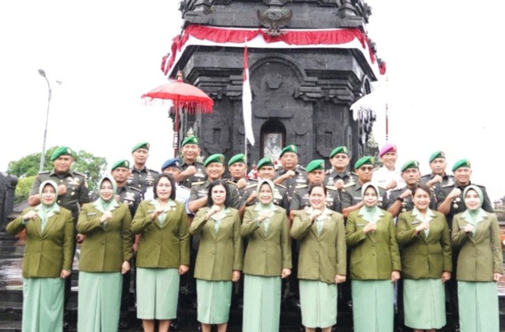 Pangdam Zamroni, Pimpin Ziarah Rombongan Hari Juang TNI AD*