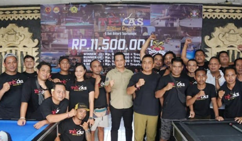 Bupati Kembang  Hartawan Buka Turnamen Billiard 