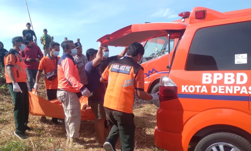 Tragedi di Pantai Padang Galak: Pasangan Suami Istri Ditemukan Tak Bernyawa, Diduga Bunuh Diri